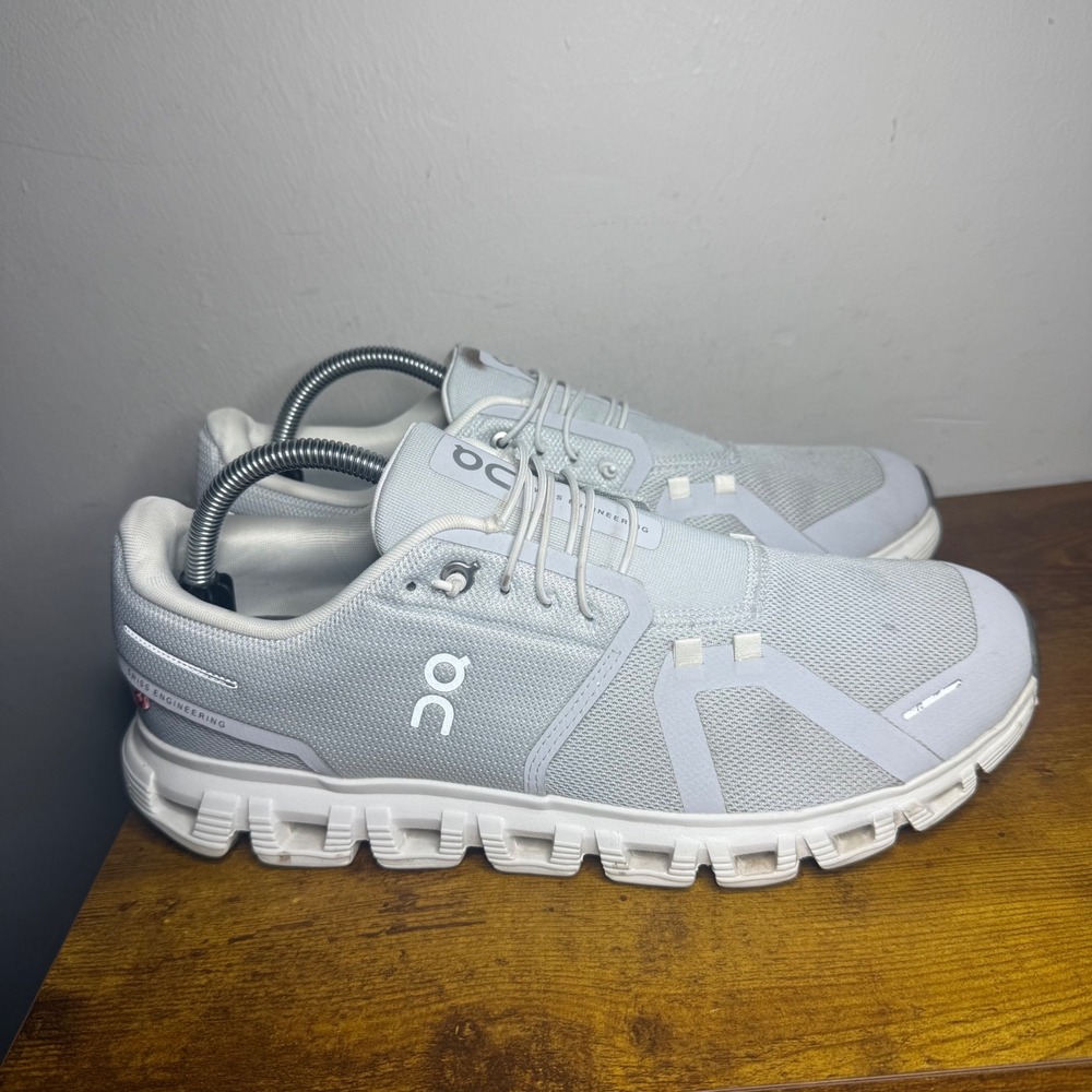 On Cloud 5 Running Shoes Mens Size 10 Gray 3MF10070070